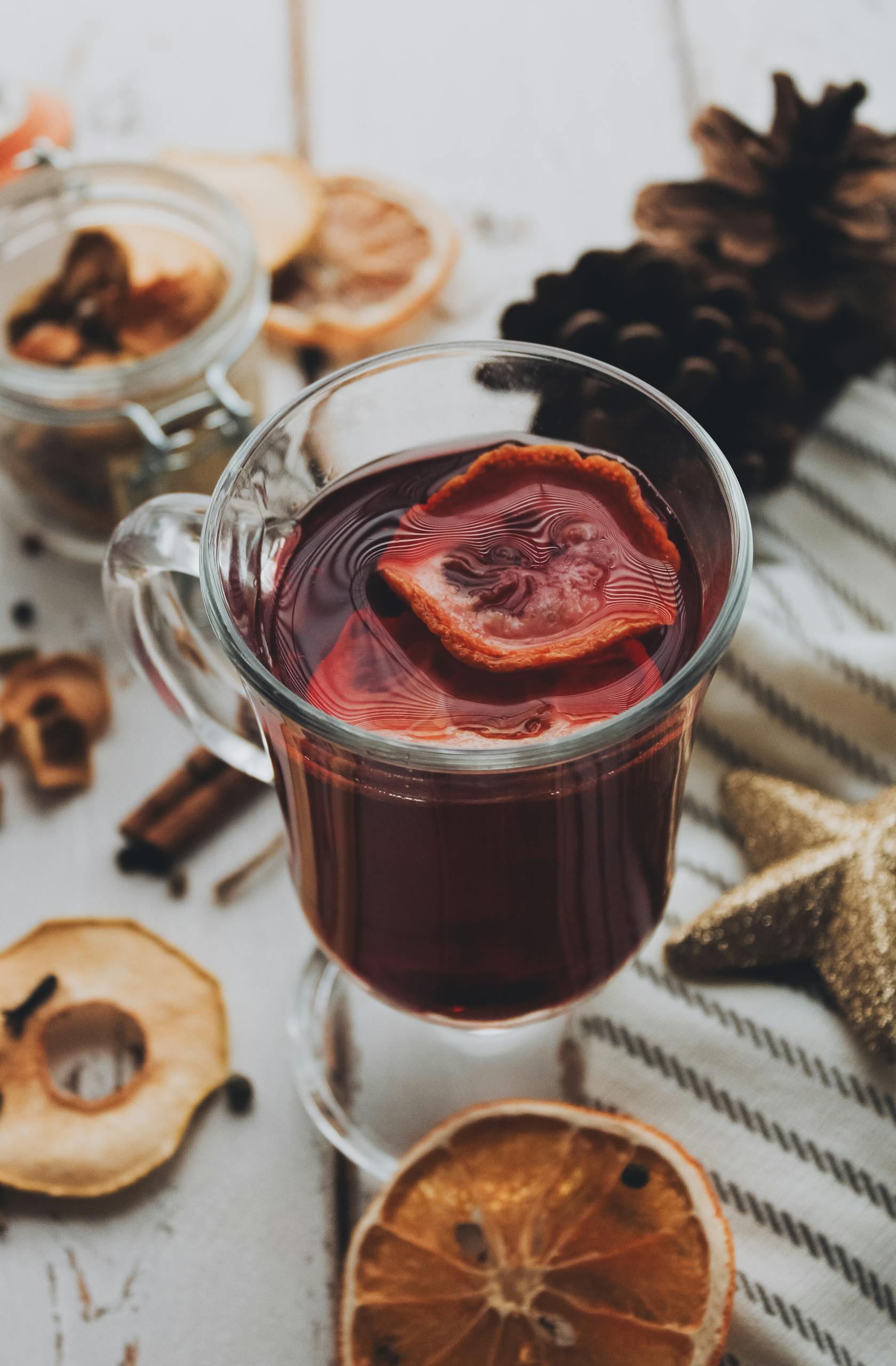 Hot Christmas Mulled wine and hot chocolate Beverages For Cozy Christmas Evenings